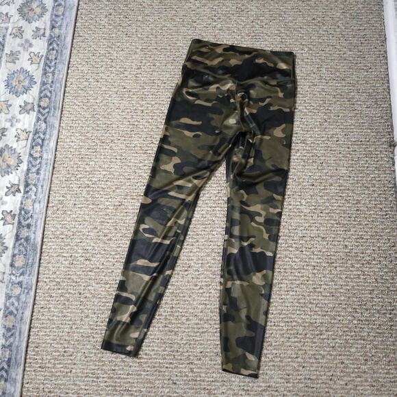 Nike Dri-Fit One Mid Rise Camo Training Leggings S Workout Active - Picture 7 of 7